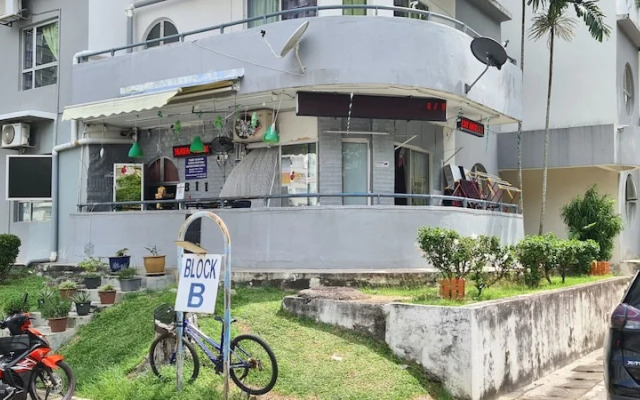 Oyo Home 90365 Rohaya Ram @ Marina View Villas