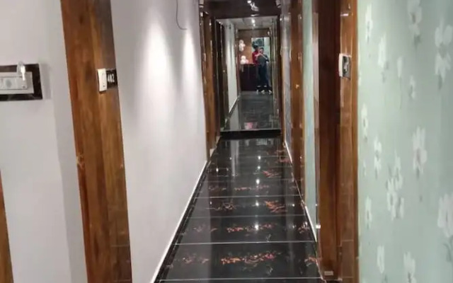 Hotel Bhavya Mansion