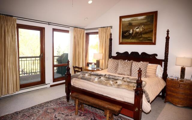 Woodrun V Town House