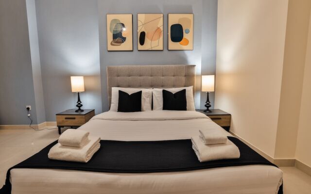 Luxury Apartments Business Bay Gym-Pool-Parking by Sojo Stay