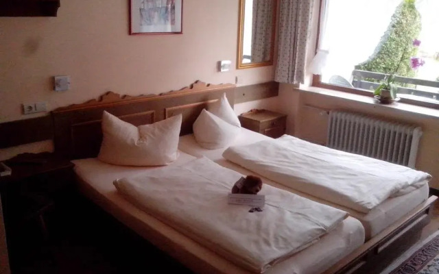 Haus Achtal, Hotel Garni