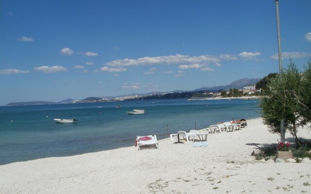 Beach Apartments Toni