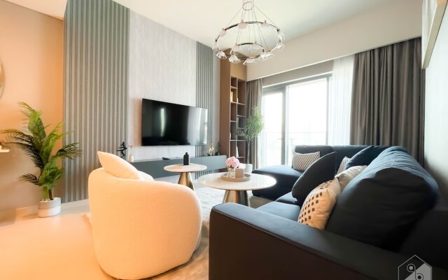 Ultimate Luxury in the Heart of Downtown