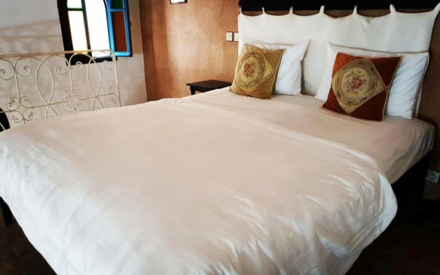 Riad Lalla Mira
