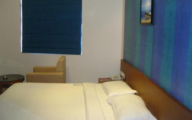 Hotel Marina Residency