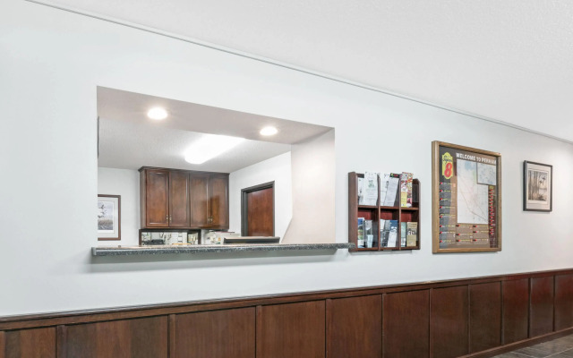 Super 8 by Wyndham Perham