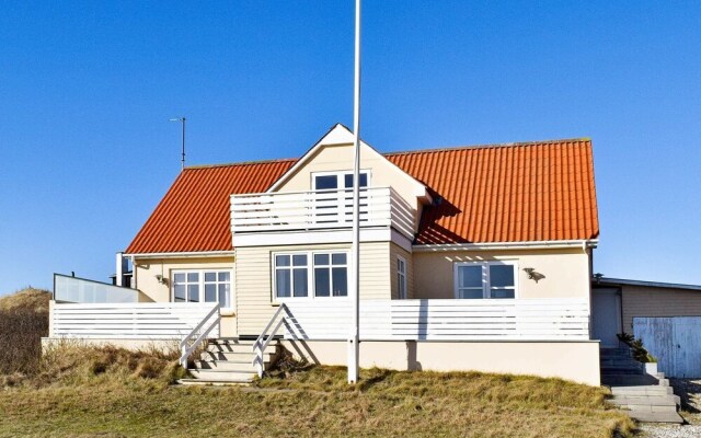 Scenic Holiday Home in Ringkøbing Near Sea