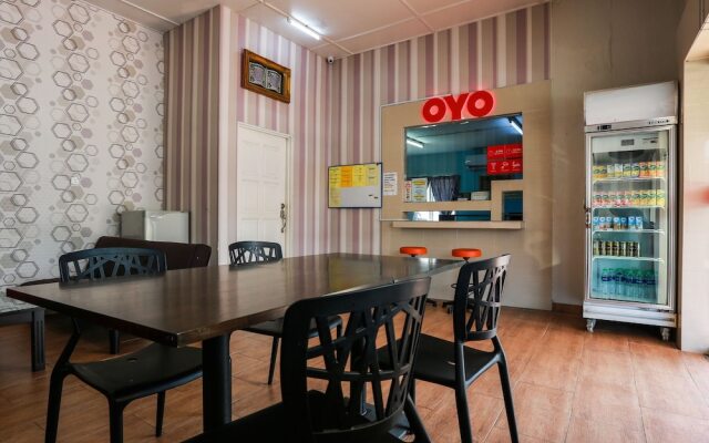 OYO 44094 Bangi Lanai Hotel