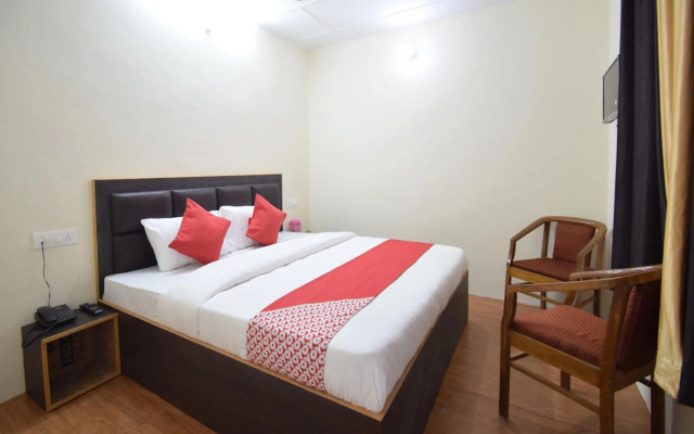 OYO 12157 Hotel Annapurna Guest House