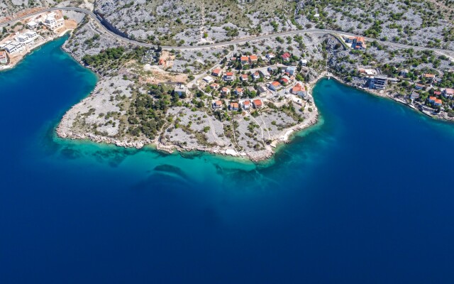 Beachfront House Nada