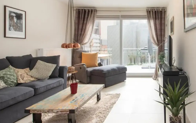 Apartment With Large Terrace in Mariakerke