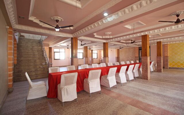 Hotel Ganpati Plaza