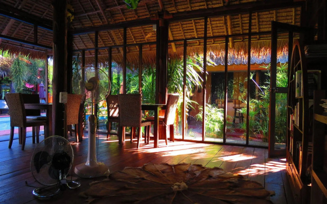 Baanpong Lodge