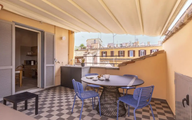 ROMAC - Condotti with terrace