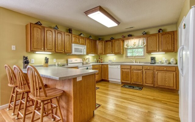 Bluebird's Song by HoneyBearCabins