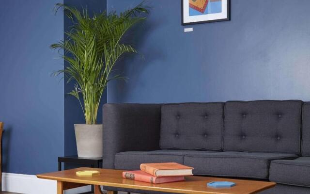 Hideout Apartment Hotel