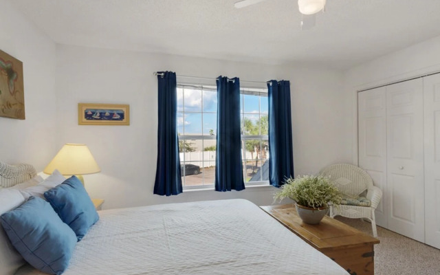 Summer Lake Townhomes 17