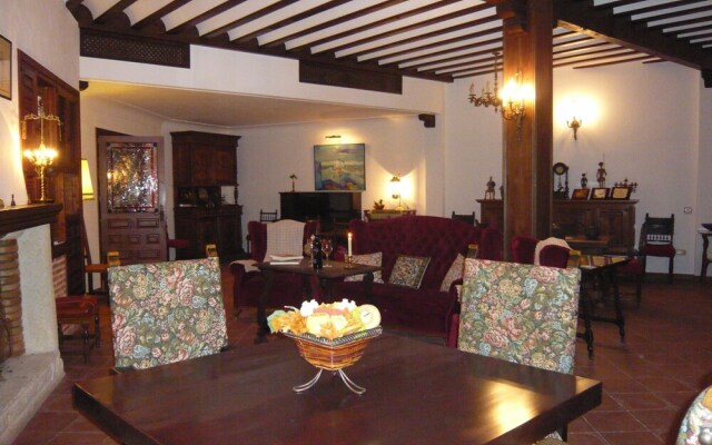 Casa De La Torre Hospederia