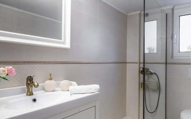 Lovely 1 Bd apt in Kalithea with Balcony