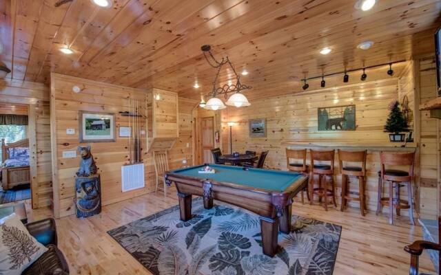 Smoky Ridge View - Three Bedroom Cabin