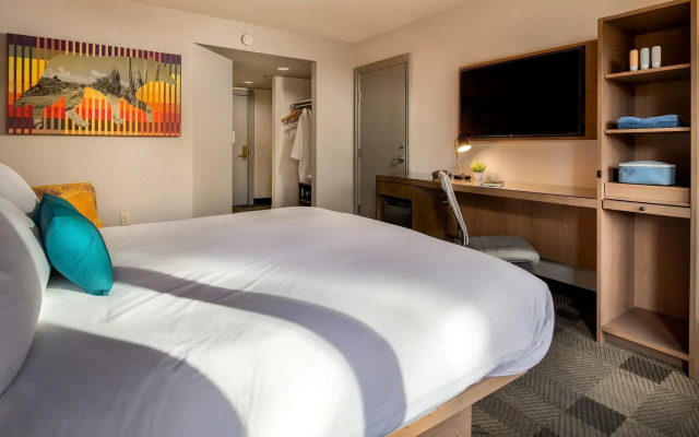 Silver Sevens Hotel & Casino