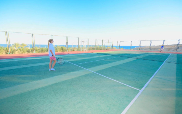Stella Di Mare Beach Hotel & Spa