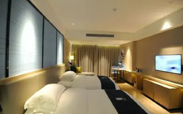 Vienna Smart Hotel (Nanning Sports Center Dashadi Metro Station Branch)