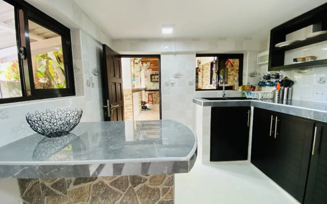 Oceanic View Apartments