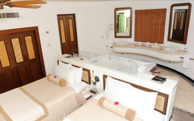 Tropical Location Riviera Maya