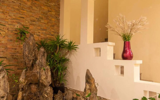 La Palm Hotel