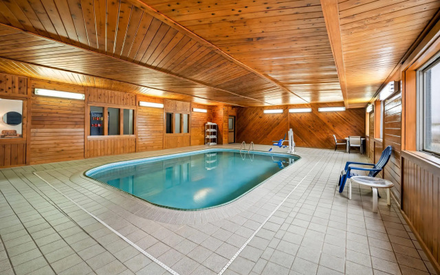 Quality Inn Dubuque on Hwy 20