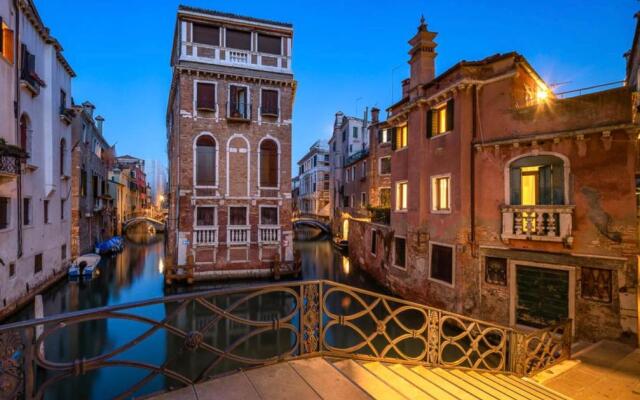 CA ZULIAN amazing canal view