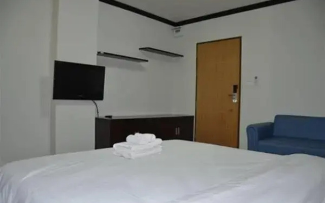Grand Diamond Nava Nakorn Hotel