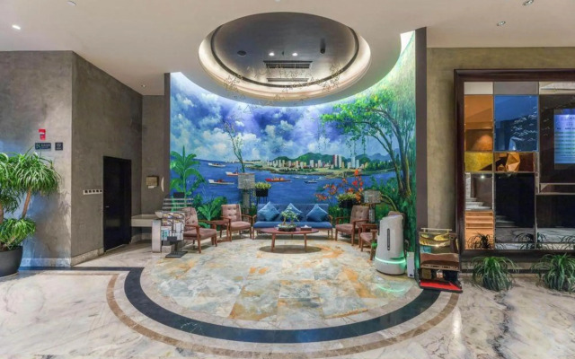 Four Seasons Qingteng Hotel (Beilun Chunxiao Wanren Beach)