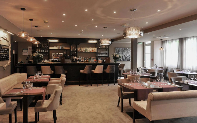 Mercure Paris Saint Cloud Hippodrome