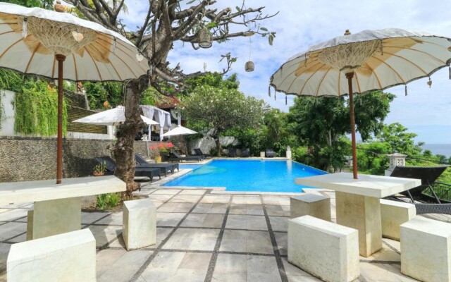 Anda Amed Resort