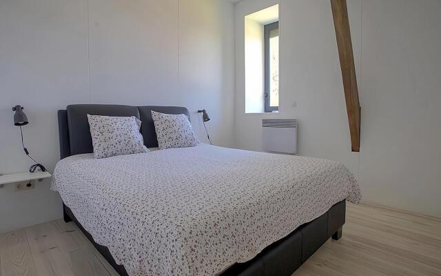 Inviting holiday home in Gourdon with terrace