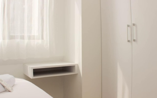 Comfort Living 2Br Apartment At Meikarta