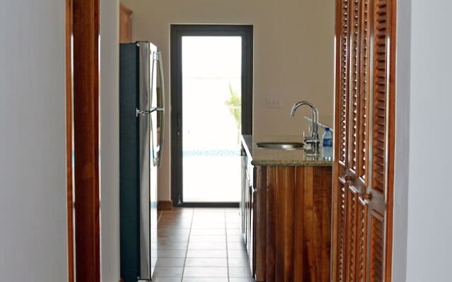 Casas de la Caye Villas