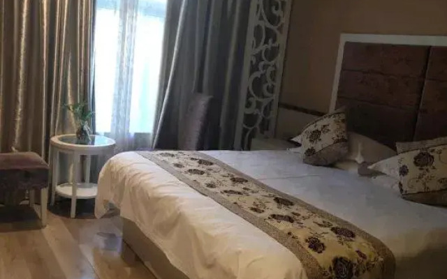 Yunhe Brilliant Business Hotel