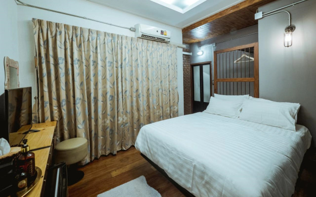 Zeds Hostel Bangkok