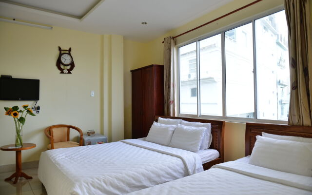 Oc Tien Sa Hotel