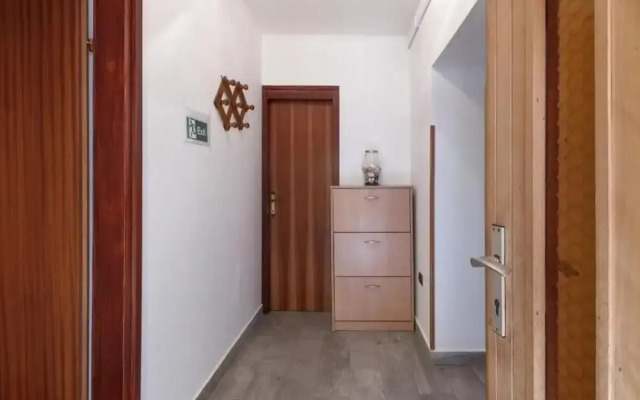 Comfortable Apartment in Umag With Parking Space