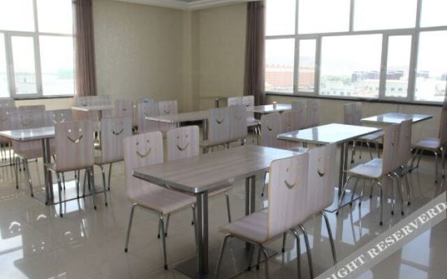 Borrman Hotel Zhangye Shandan