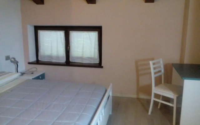 Vite diPinte 1 bilocale in langa