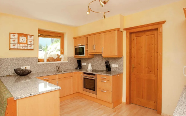 Chalet Apartment in Saalbach-hinterglemm