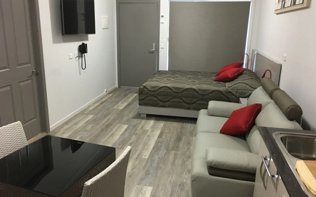 Athena Motel Apartments