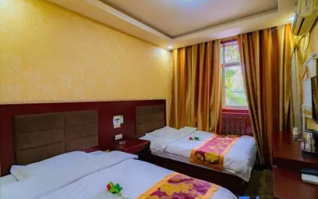 Yiju Hotel (Wanda Plaza RT-Mart)