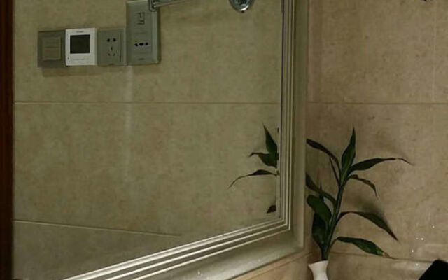 Nanjing Crystal Executive Apartment