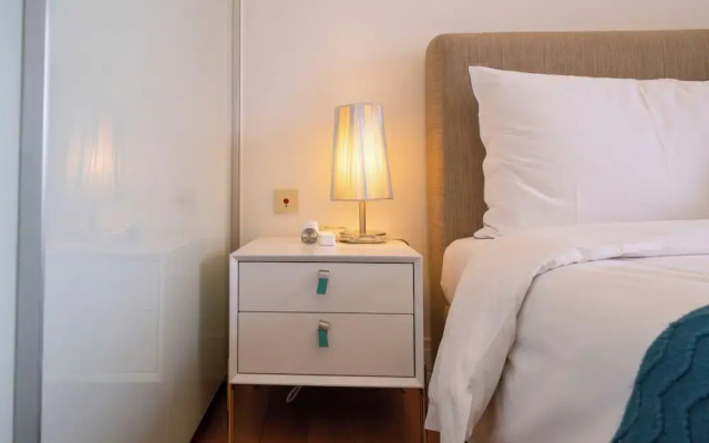 Tyms Elegant 3BR 2BA Apt Near Malls